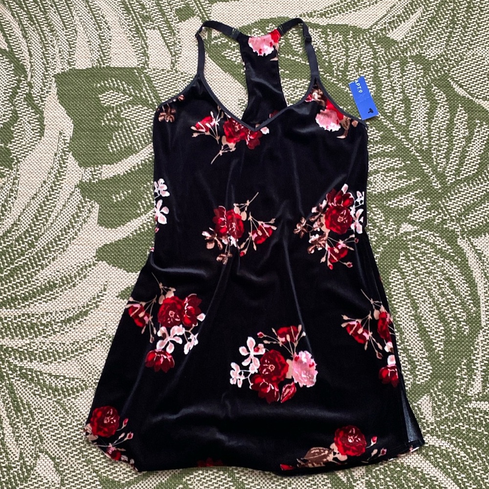 Apt.9 Intimates Red & Black Racer Back Nightie Nightgown